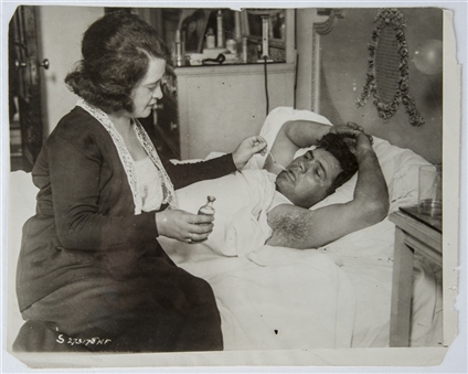 1925 Babe Ruth On Bed at Home 6 x 8 News Service Photo (PSA/DNA Type 1)